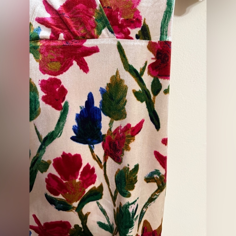 Zara Trafal Velvet Cream Burgundy Navy Floral V-Neck Midi Women’s Dress Medium M - Picture 4 of 5